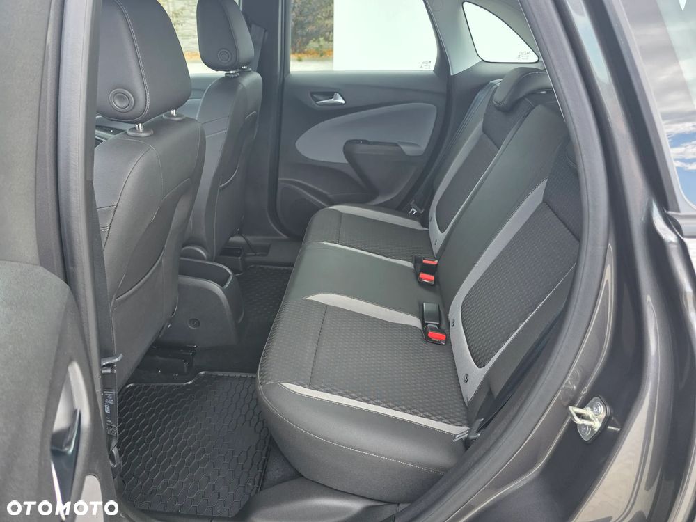 Opel Crossland X - 16