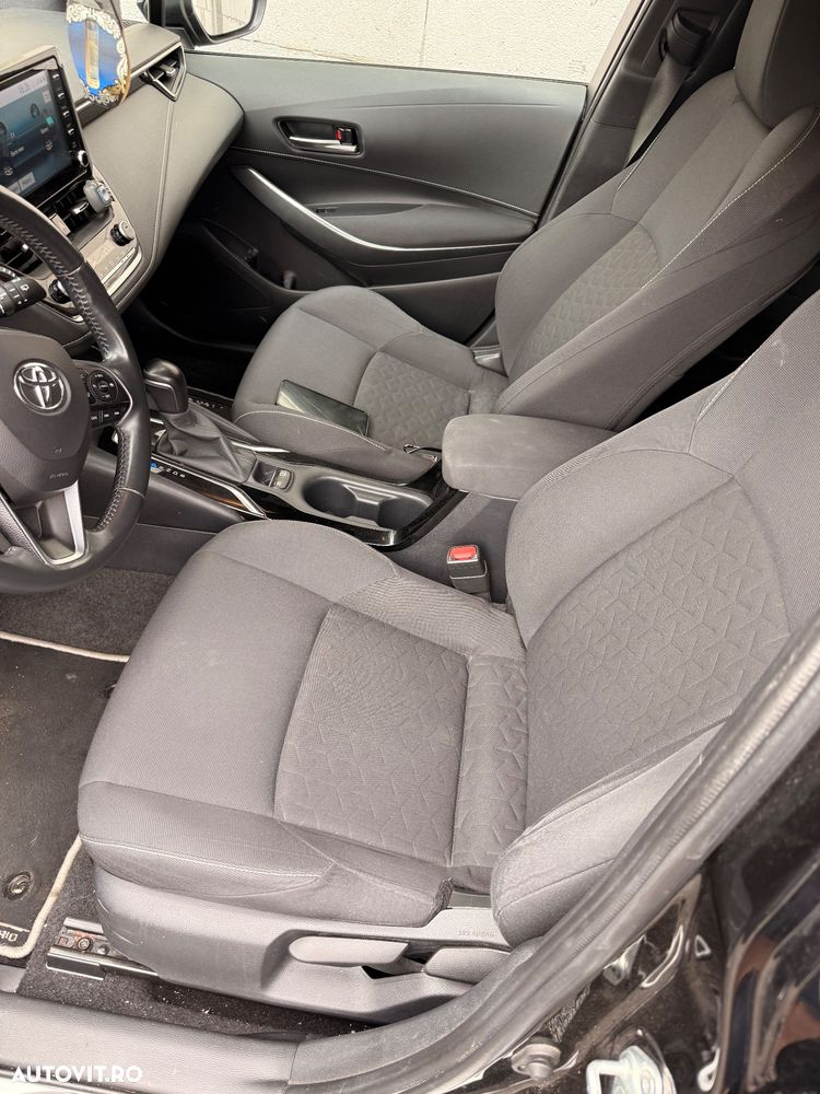 Toyota Corolla - 9