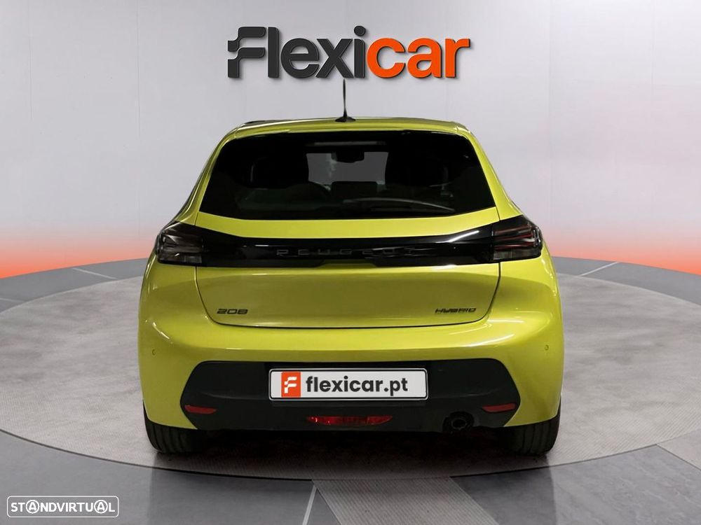 Peugeot 208 - 8
