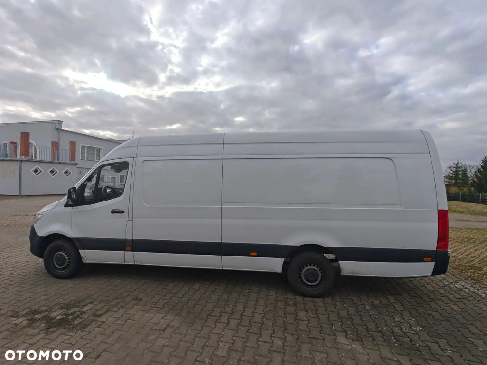 Mercedes-Benz Sprinter - 5