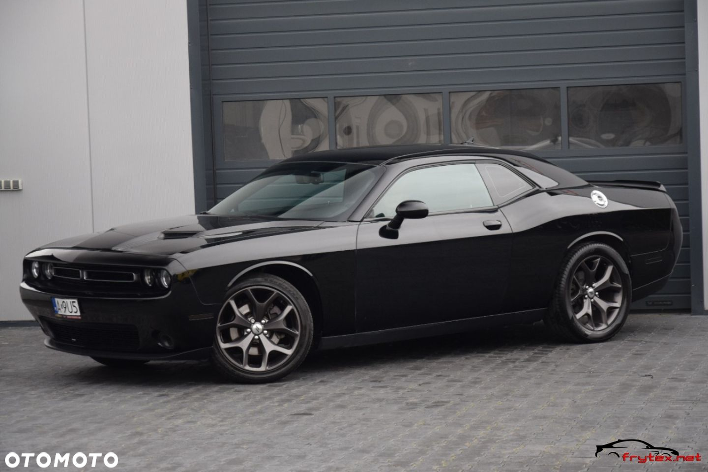 Dodge Challenger - 7