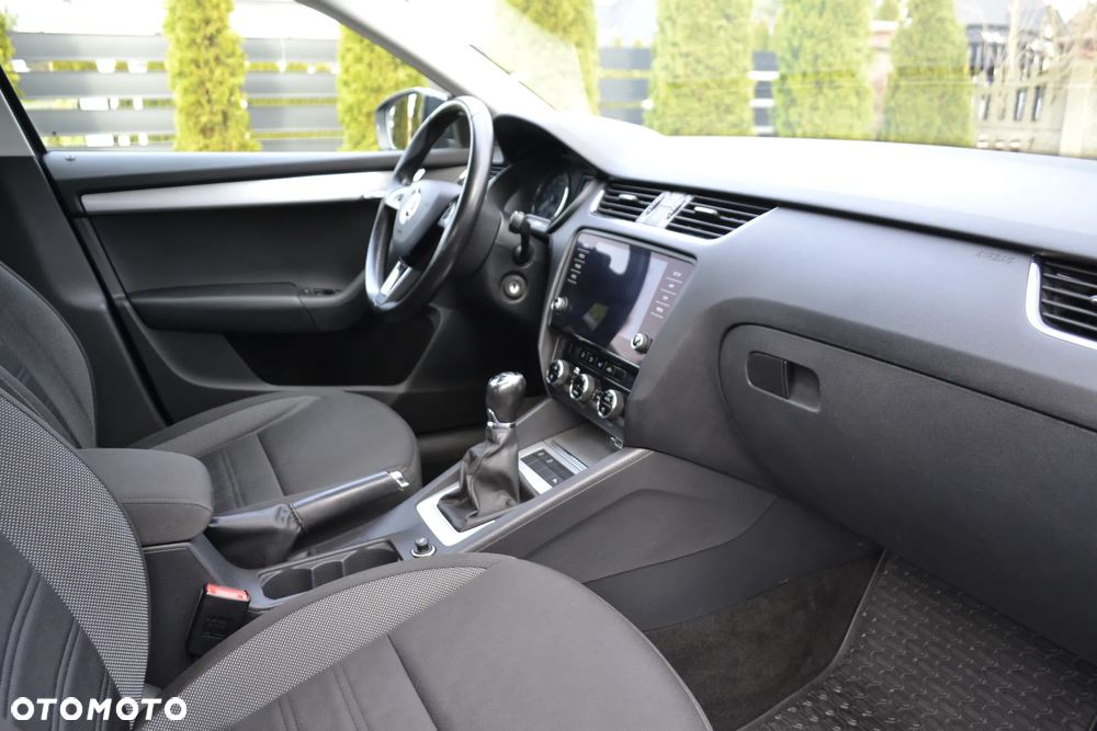 Skoda Octavia 1.6 TDI Ambition - 37