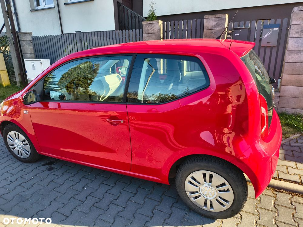 Volkswagen up! move - 1