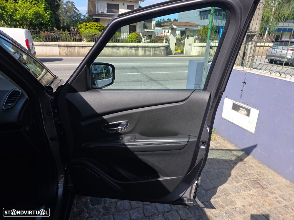 Renault Scénic 1.5 dCi Dynamique S - 39