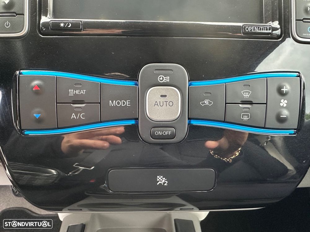 Nissan Leaf 30 kWh (s/ Bateria) Acenta - 14