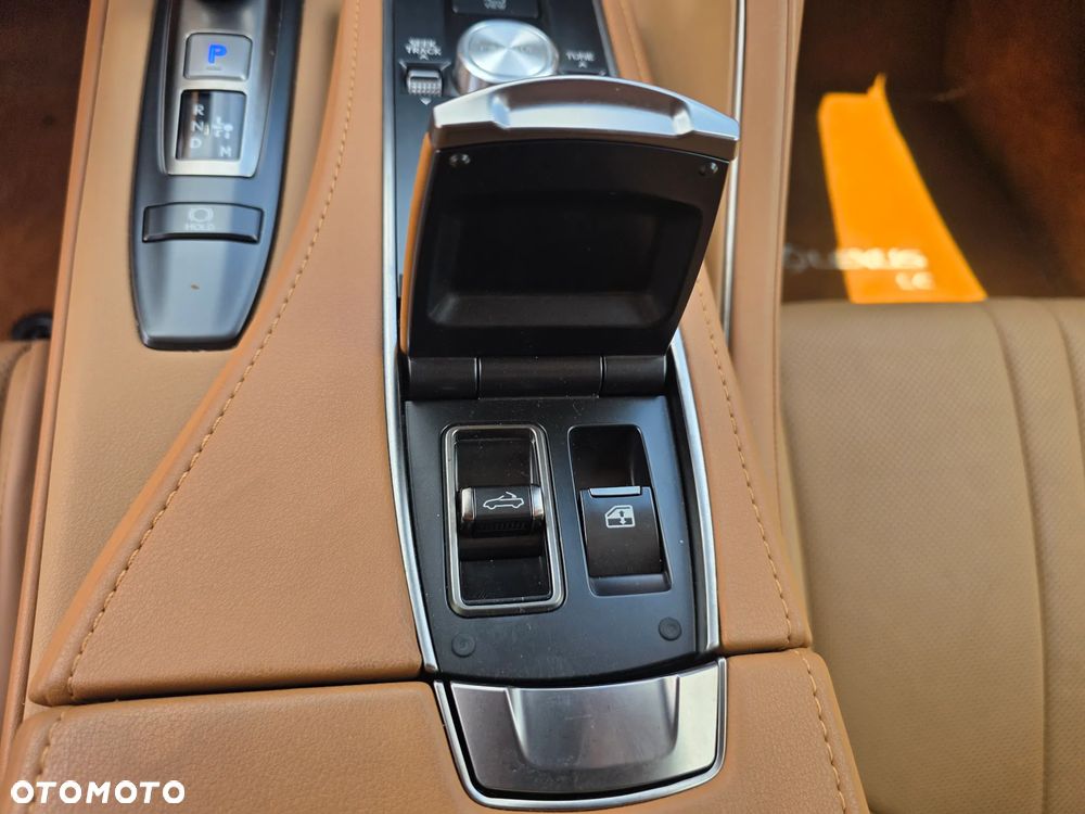 Lexus LC 500 Superturismo - 24
