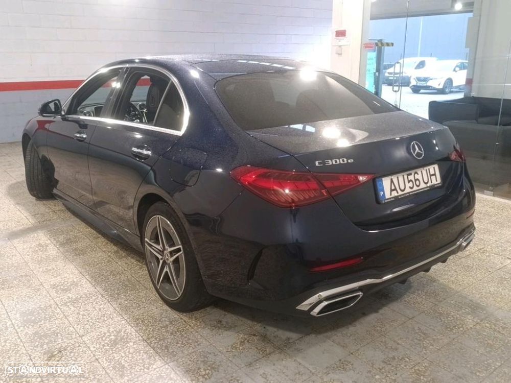 Mercedes-Benz C 300 e AMG Line - 2