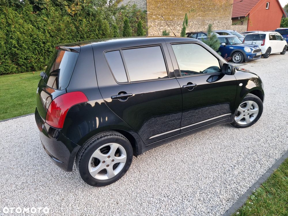 Suzuki Swift - 30