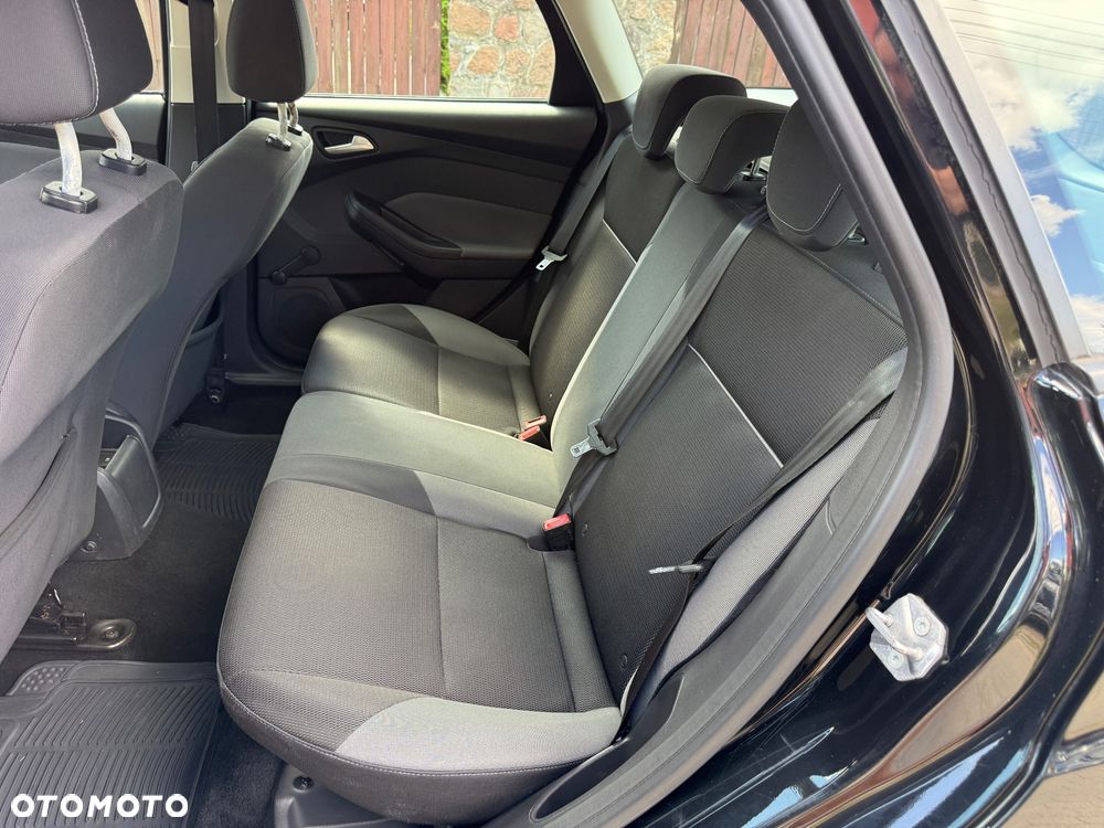 Ford Focus - 21