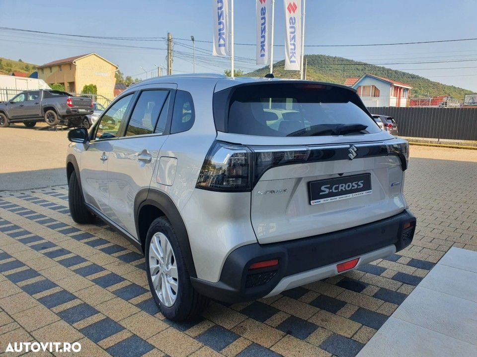 Suzuki S-Cross 1.4 Boosterjet 6MT MHEV Passion - 4