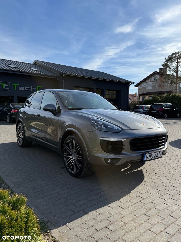 Porsche Cayenne Diesel - 1