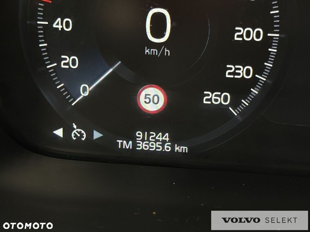 Volvo V60 Cross Country - 19