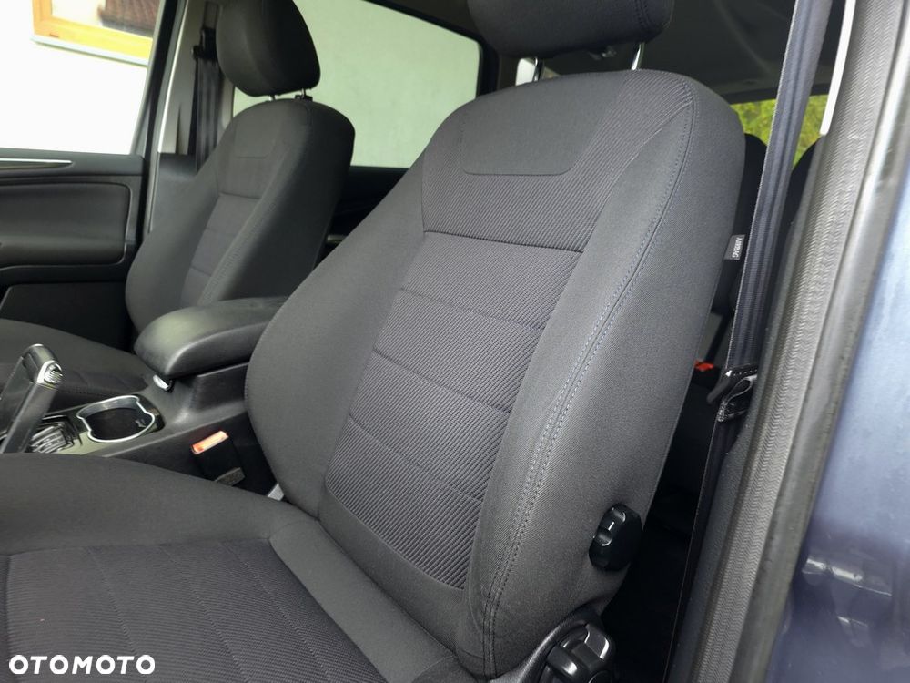 Ford S-Max - 14