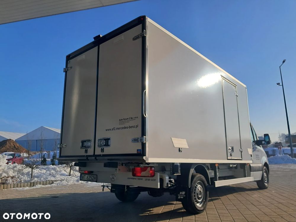 Mercedes-Benz Sprinter - 7