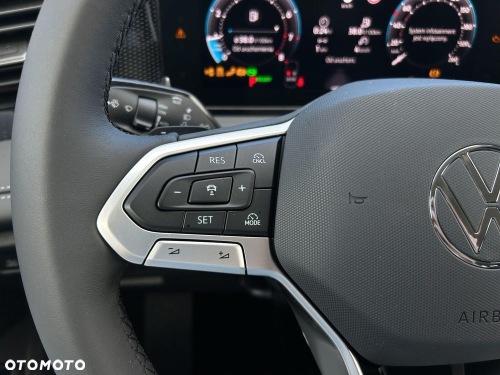Volkswagen Tiguan - 16