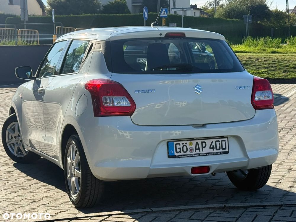 Suzuki Swift 1.2 Dualjet Club - 11