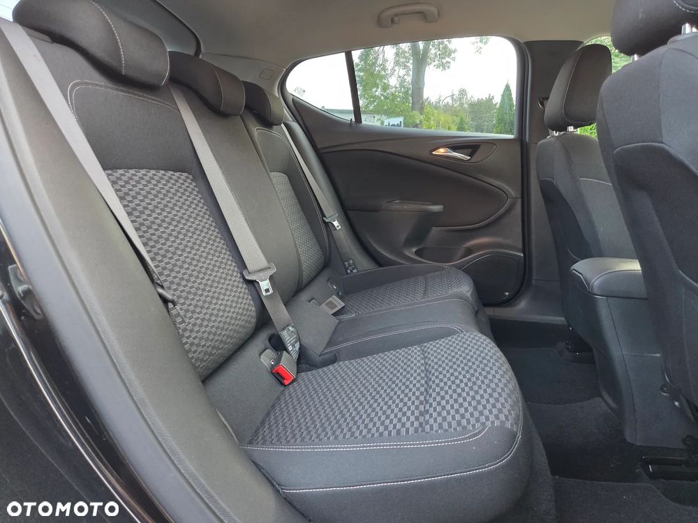 Opel Astra V 1.6 CDTI Enjoy S&S - 9