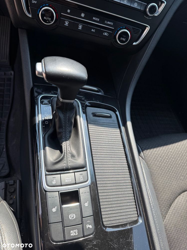 Kia Optima 1.7 CRDI L DCT - 14