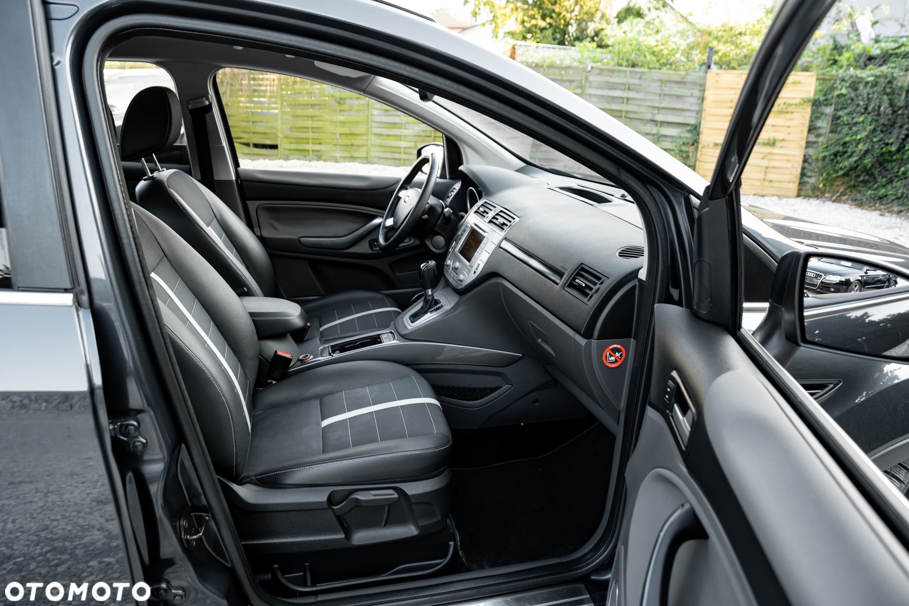 Ford Kuga 2.5 Titanium - 25