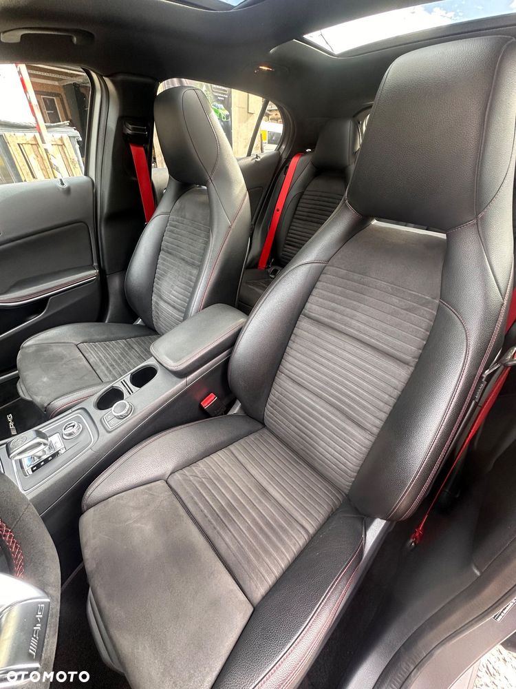 Mercedes-Benz GLA AMG 45 4-Matic - 19