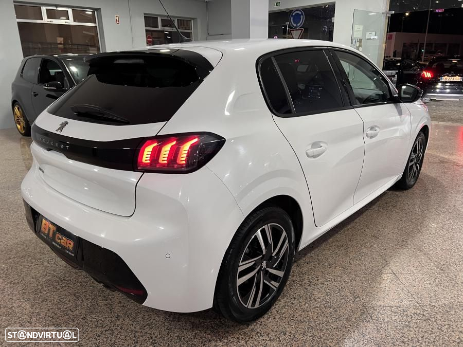 Peugeot 208 1.2 PureTech Allure - 28