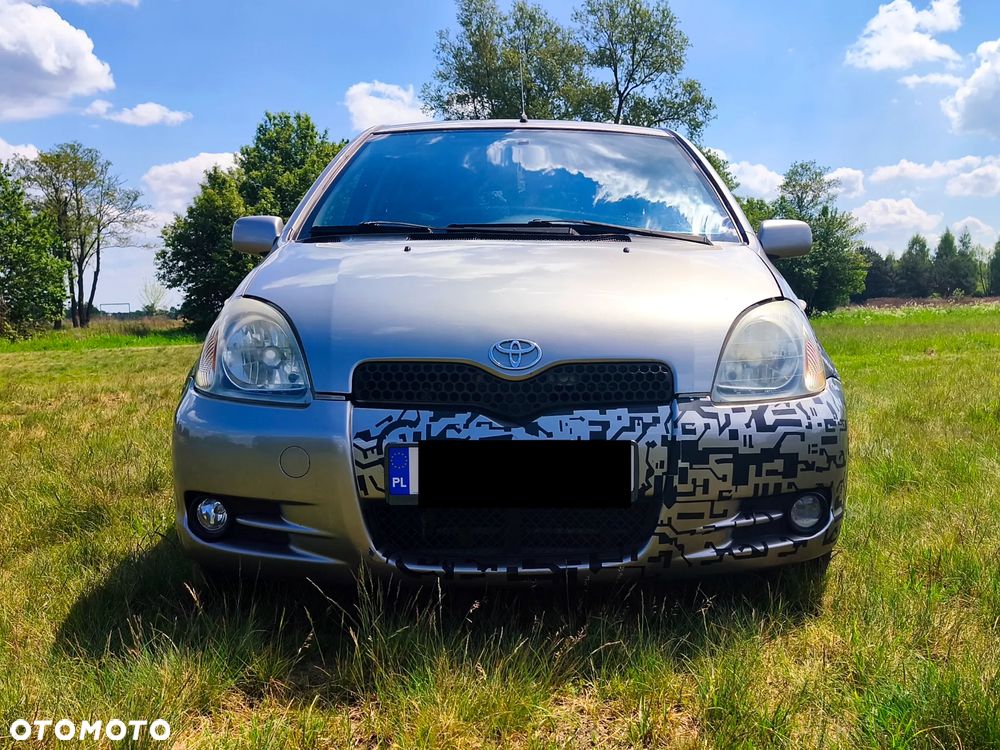 Toyota Yaris - 7