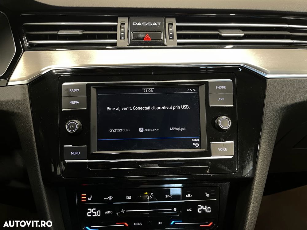 Volkswagen Passat 2.0 TDI DSG Highline - 18