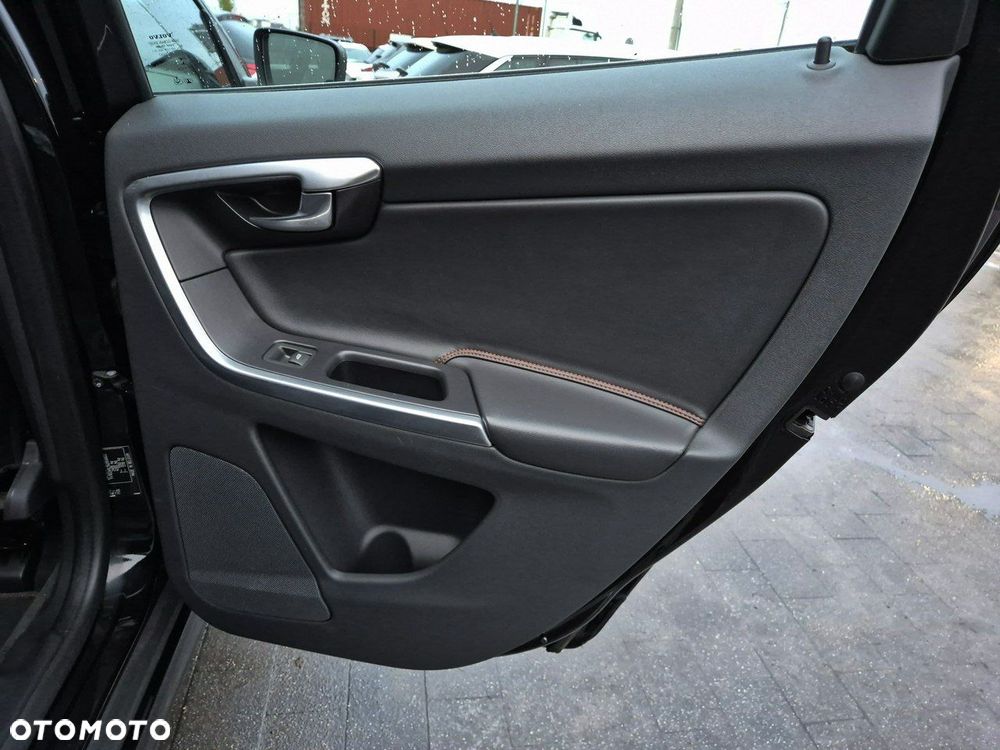 Volvo XC 60 D3 Ocean Race - 23