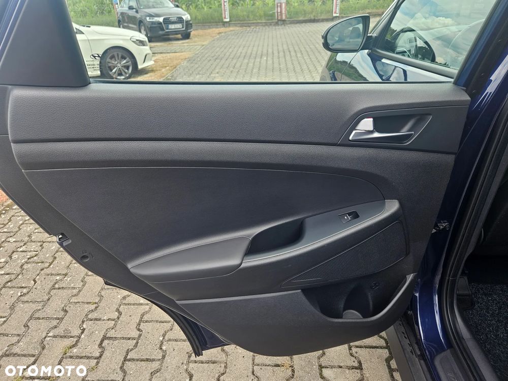 Hyundai Tucson 1.6 CRDi 48V-Hybrid 4WD DCT Trend - 16
