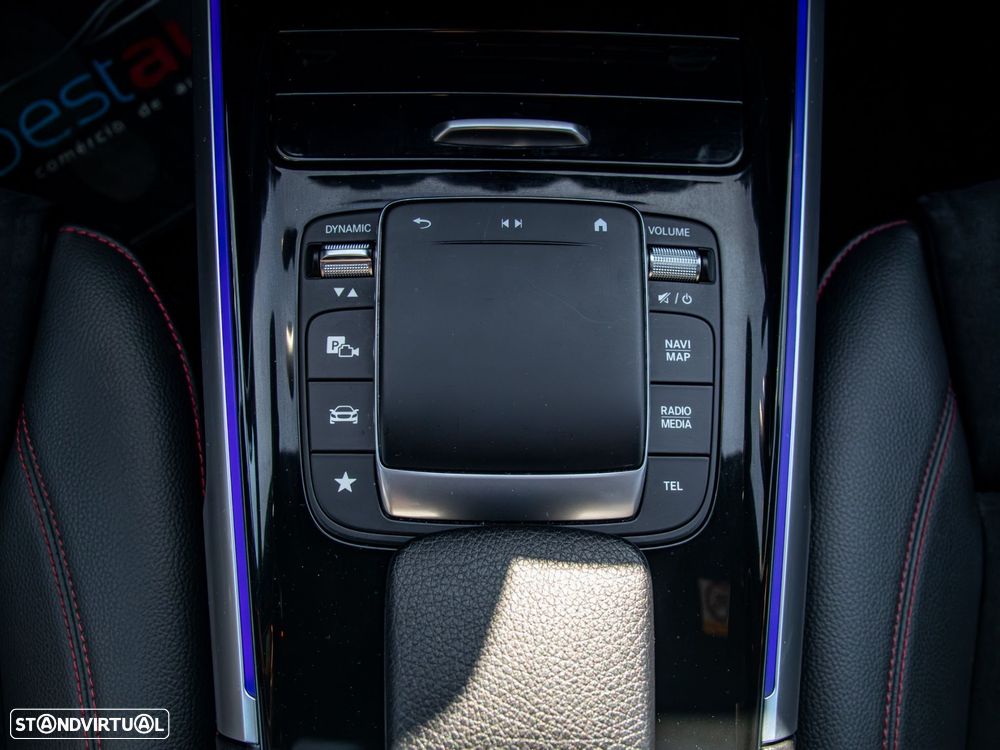 Mercedes-Benz GLB 180 d AMG Line - 43