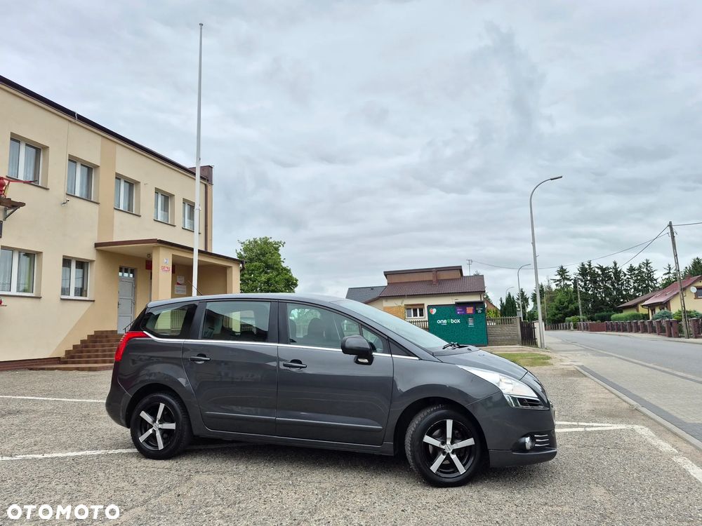 Peugeot 5008 - 23