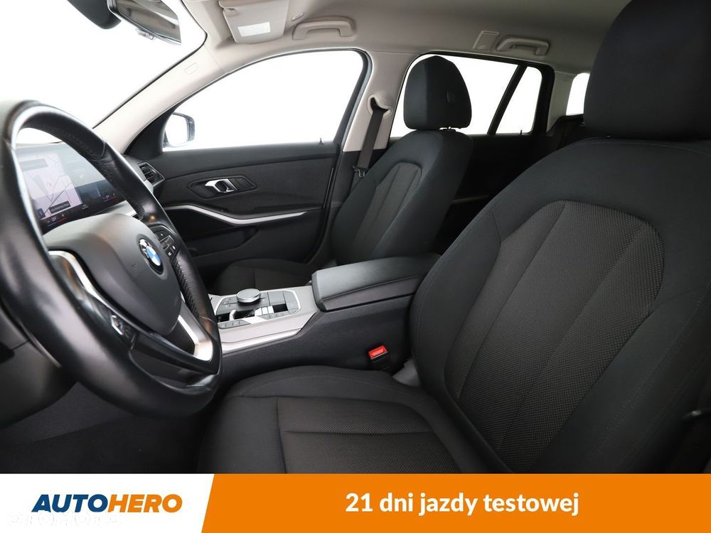 BMW Seria 3 318d - 10