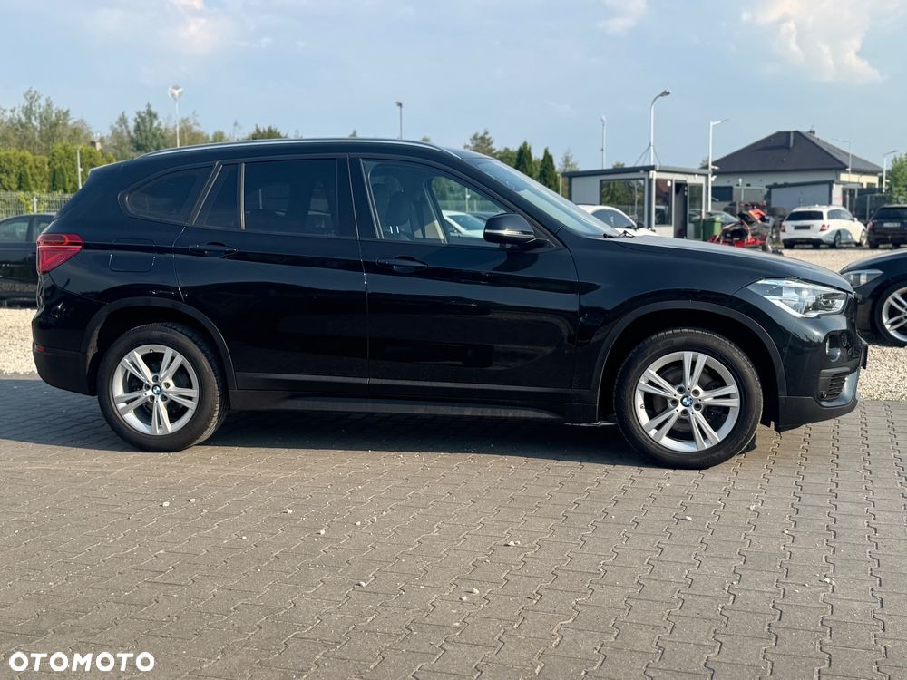 BMW X1 xDrive18d xLine - 16