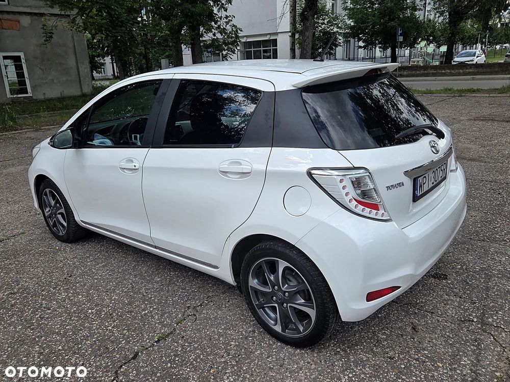 Toyota Yaris 1.33 VVT-i Executive - 6