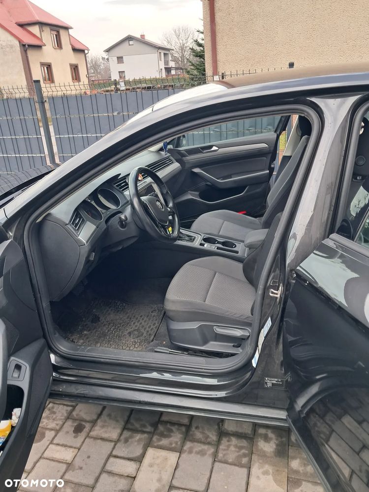 Volkswagen Passat 2.0 TDI BMT Comfortline DSG7 - 9