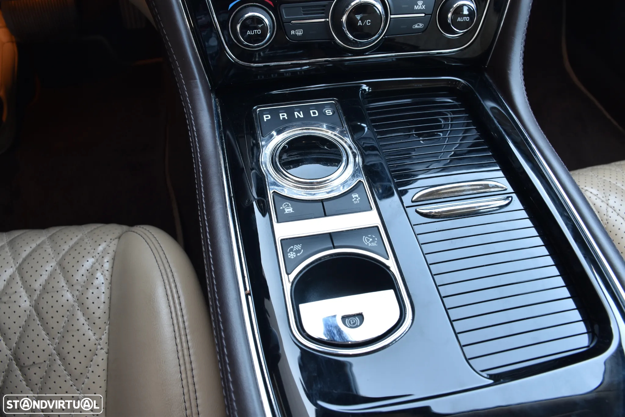 Jaguar XJ 3.0 D V6 Portfolio - 13