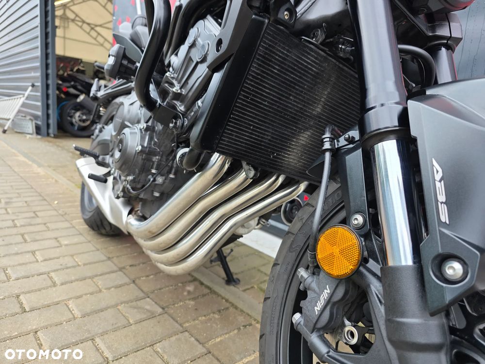 Honda CB - 27