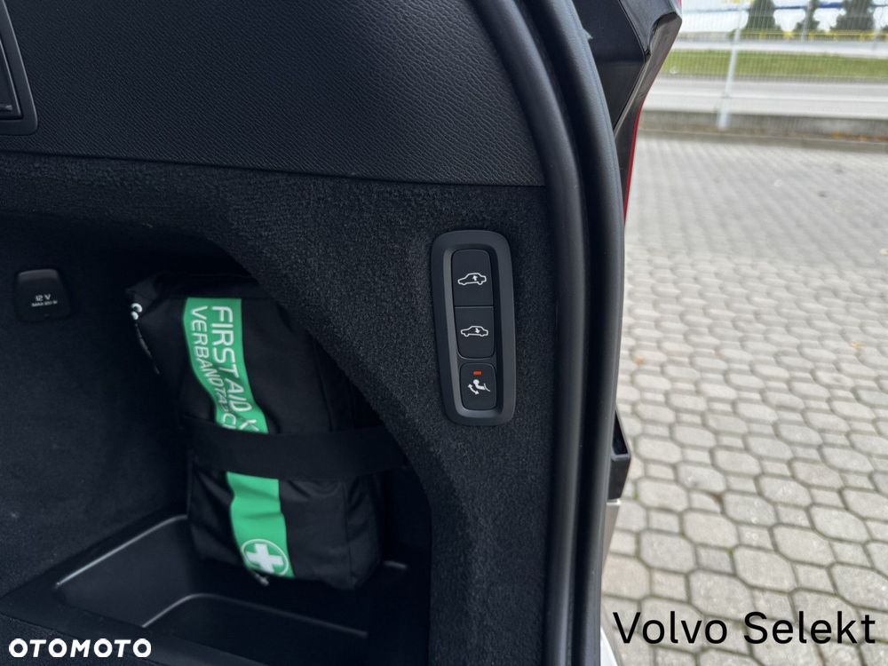 Volvo XC 90 B5 B AWD Ultra Bright 7os - 34