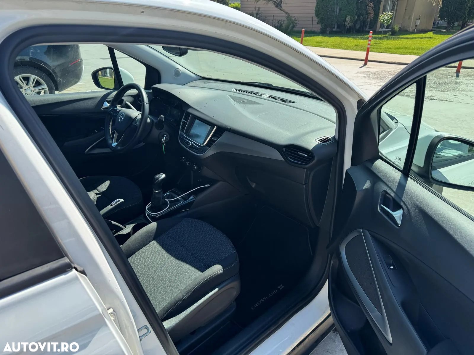 Opel Crossland X 1.2 Design Line - 13