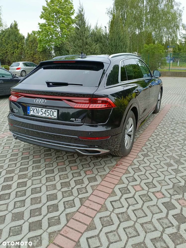 Audi Q8 - 6