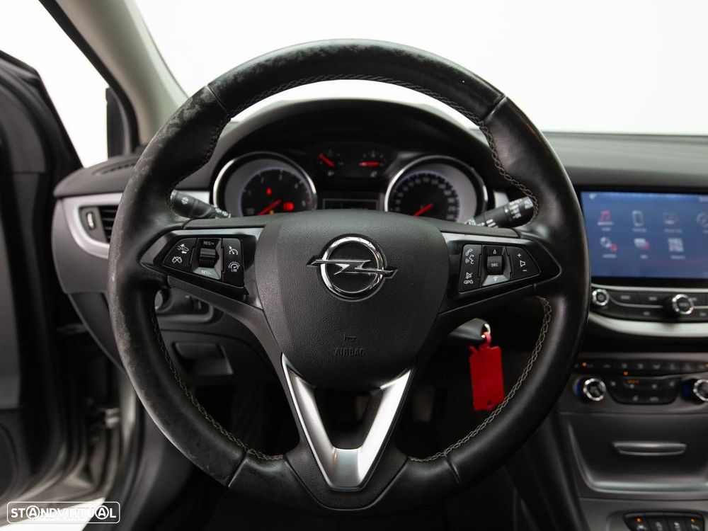Opel Astra Sports Tourer - 15