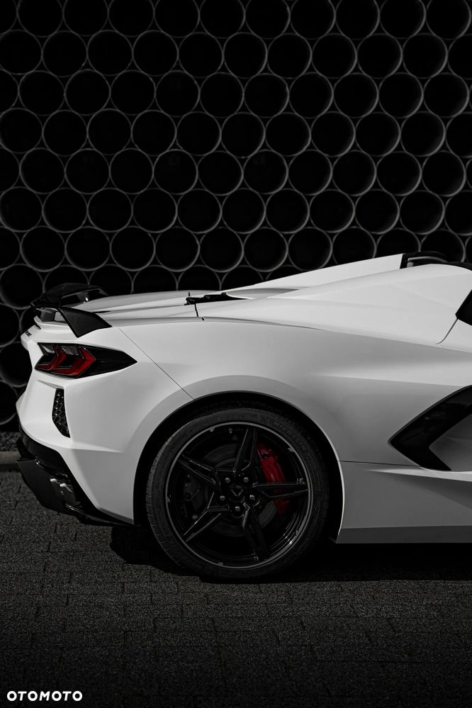 Chevrolet Corvette - 5