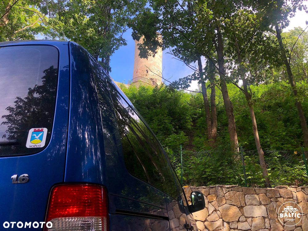 Volkswagen Caddy 1.6 Life Colour Concept - 38