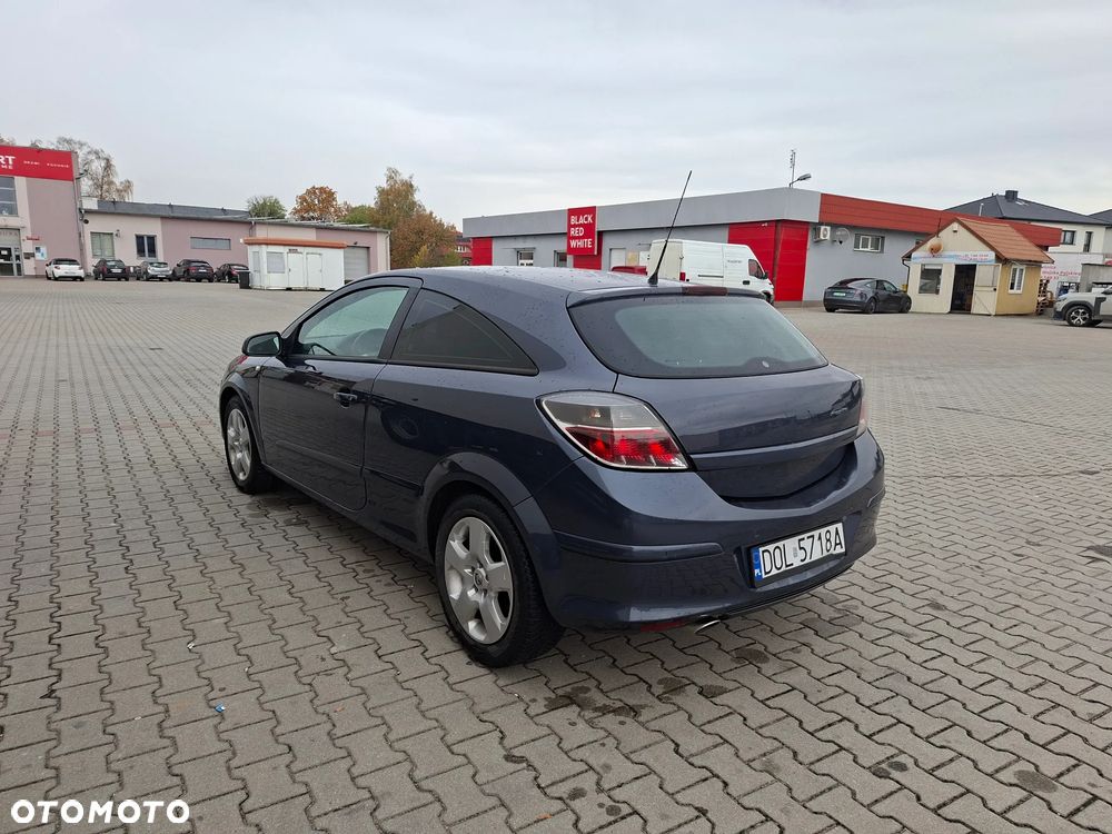 Opel Astra 2.0 T Sport - 4
