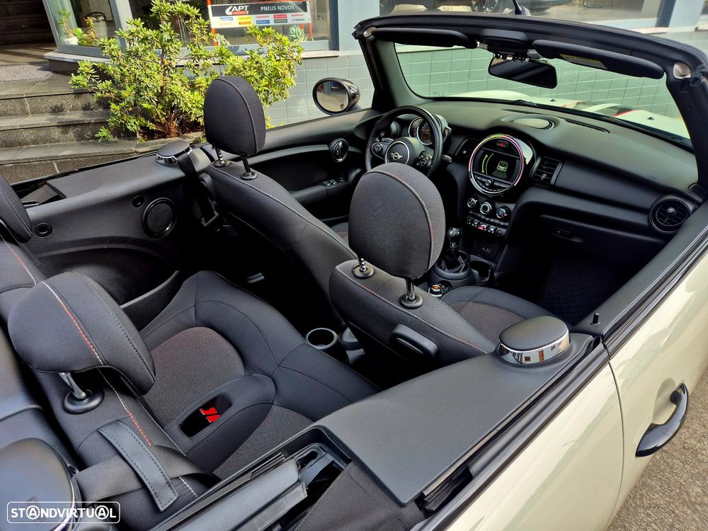 MINI Cabrio One JCW - 8