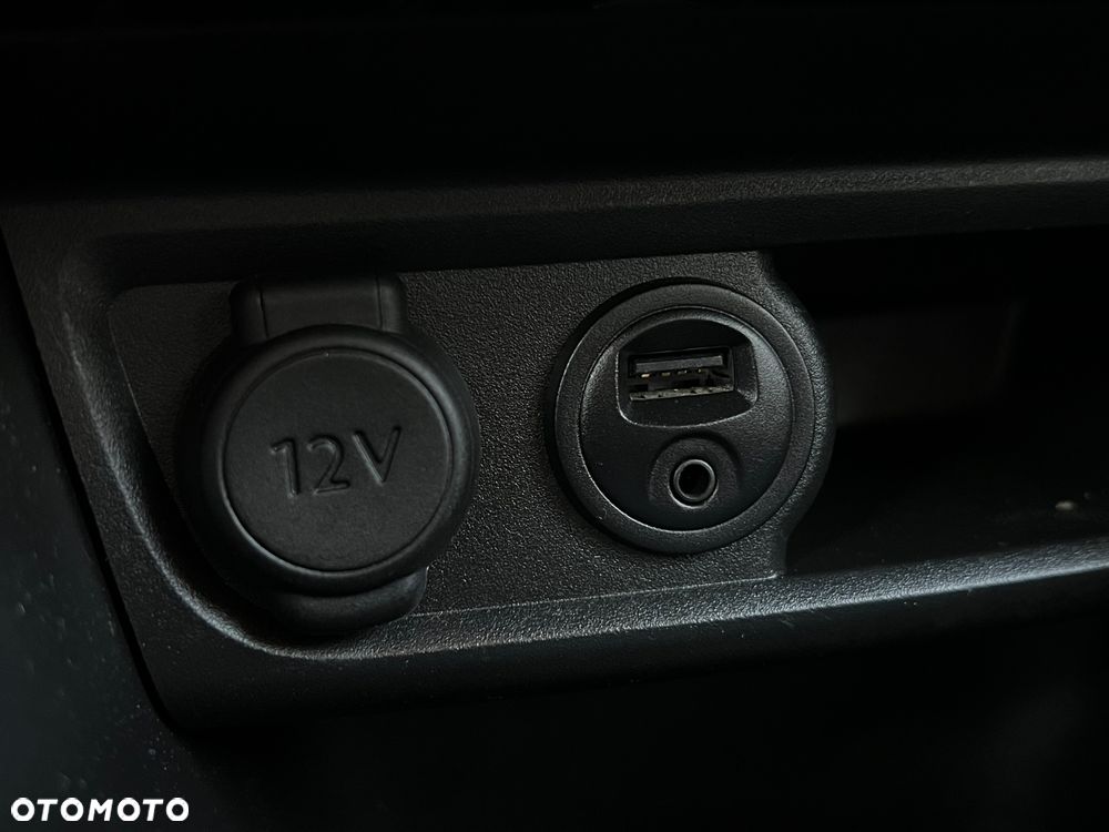 Peugeot 208 1.6 BlueHDi Allure S&S - 19