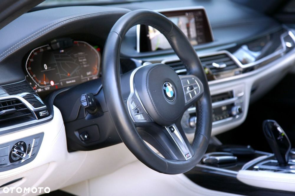BMW Seria 7 - 18