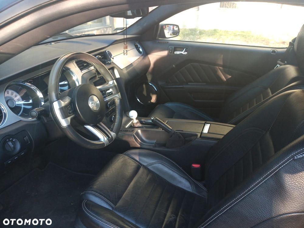Ford Mustang 3.7 V6 Premium - 7