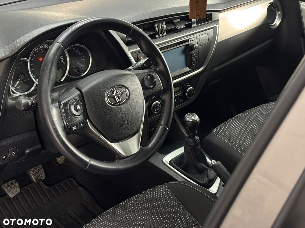 Toyota Auris - 6