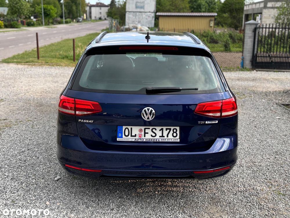 Volkswagen Passat - 26